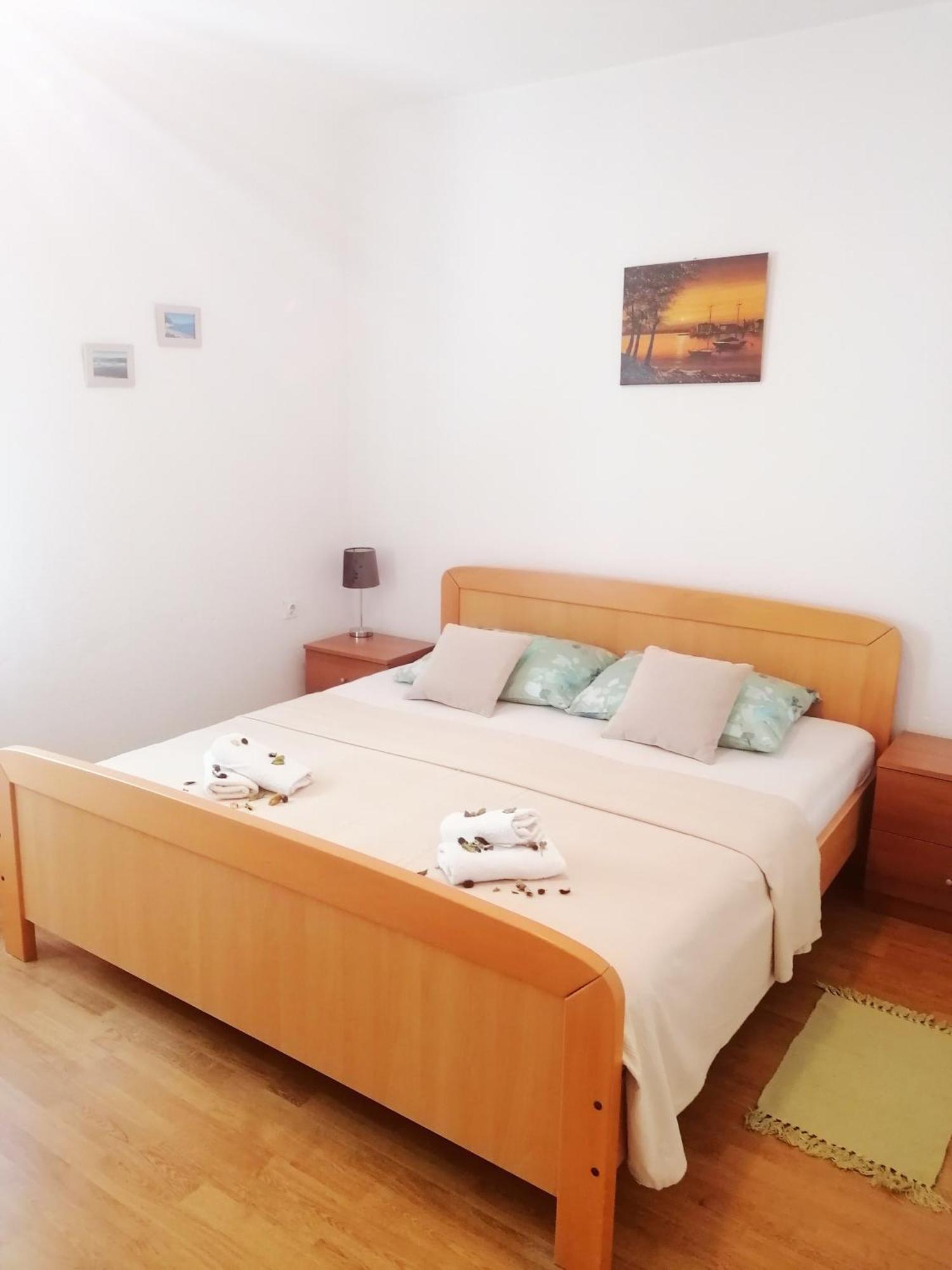 Apartman Volarevic Donji Karin Экстерьер фото