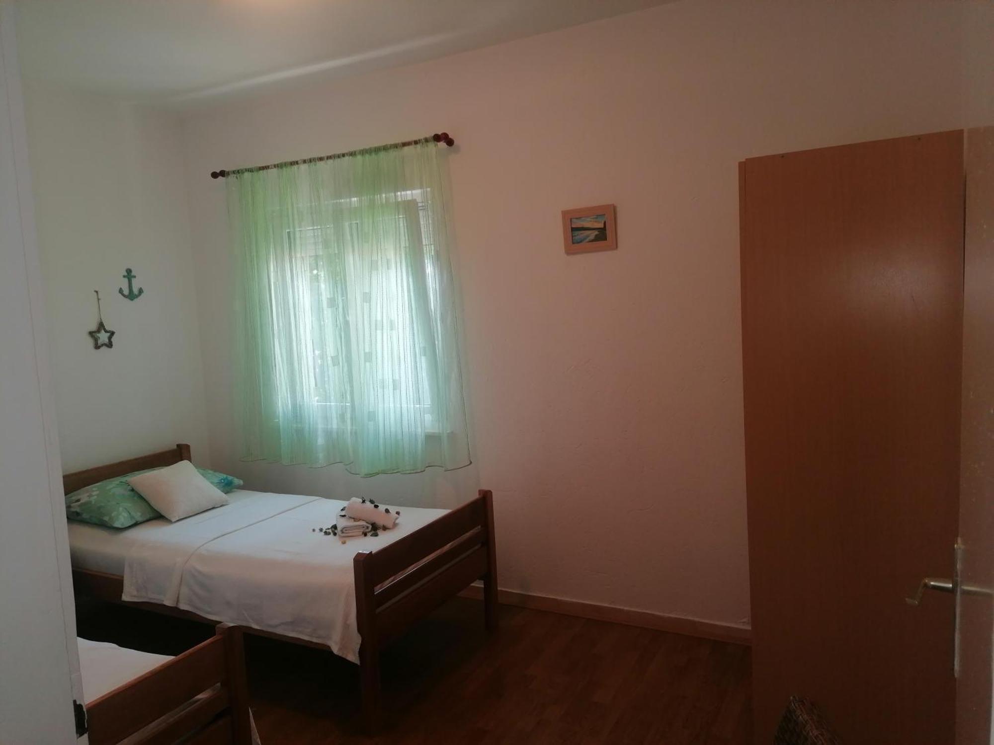 Apartman Volarevic Donji Karin Экстерьер фото
